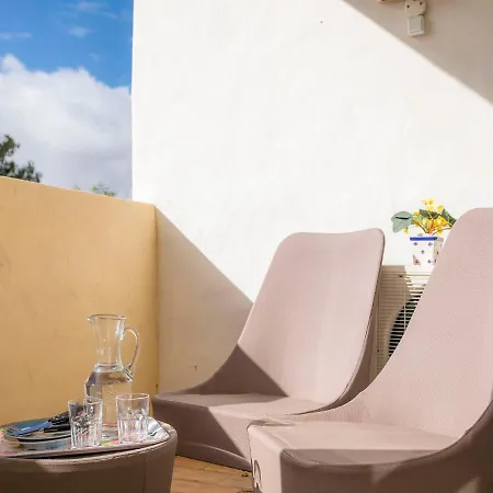 A27 - Secluded 2 Minutes From The Center Apartment *